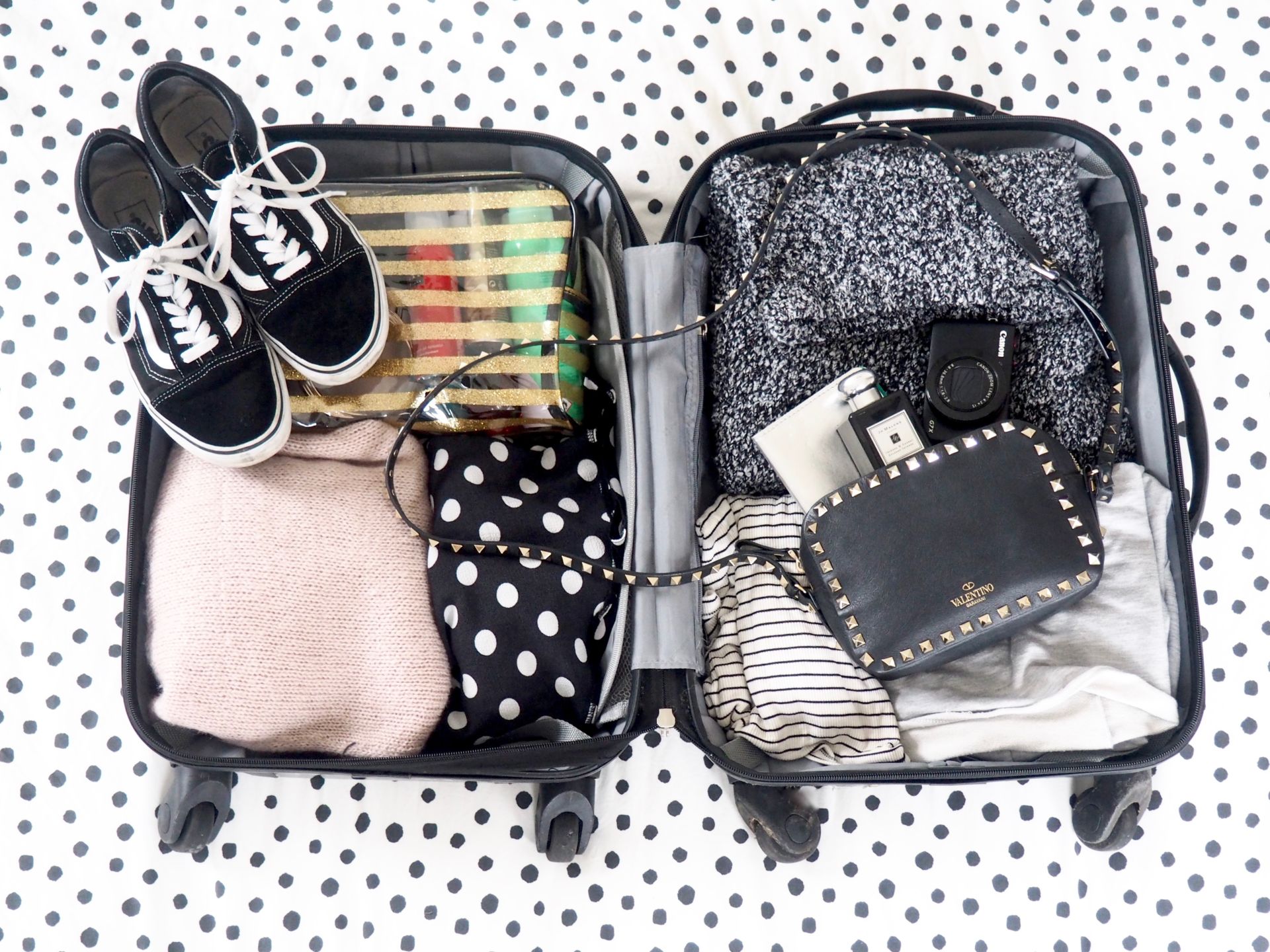 How To Pack Your Hand Luggage Like A PRO